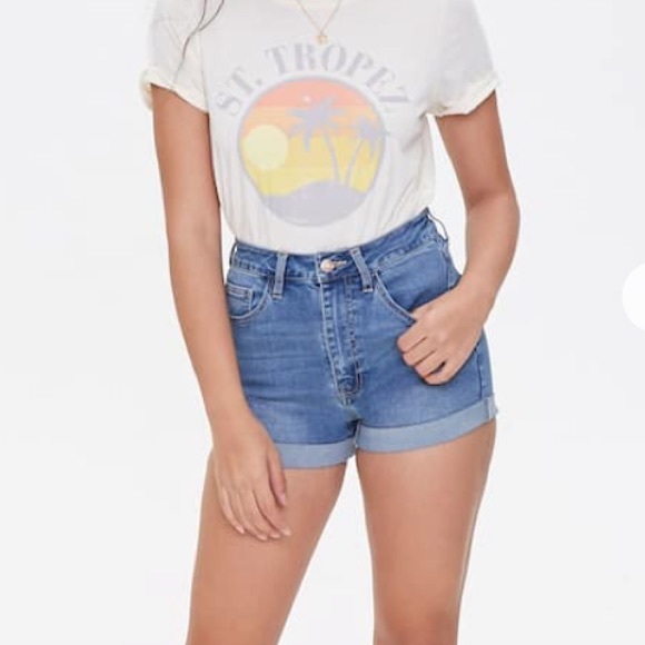 Forever 21 Pants - NWT//Forever 21 Light Wash Jean Shorts - High Rise